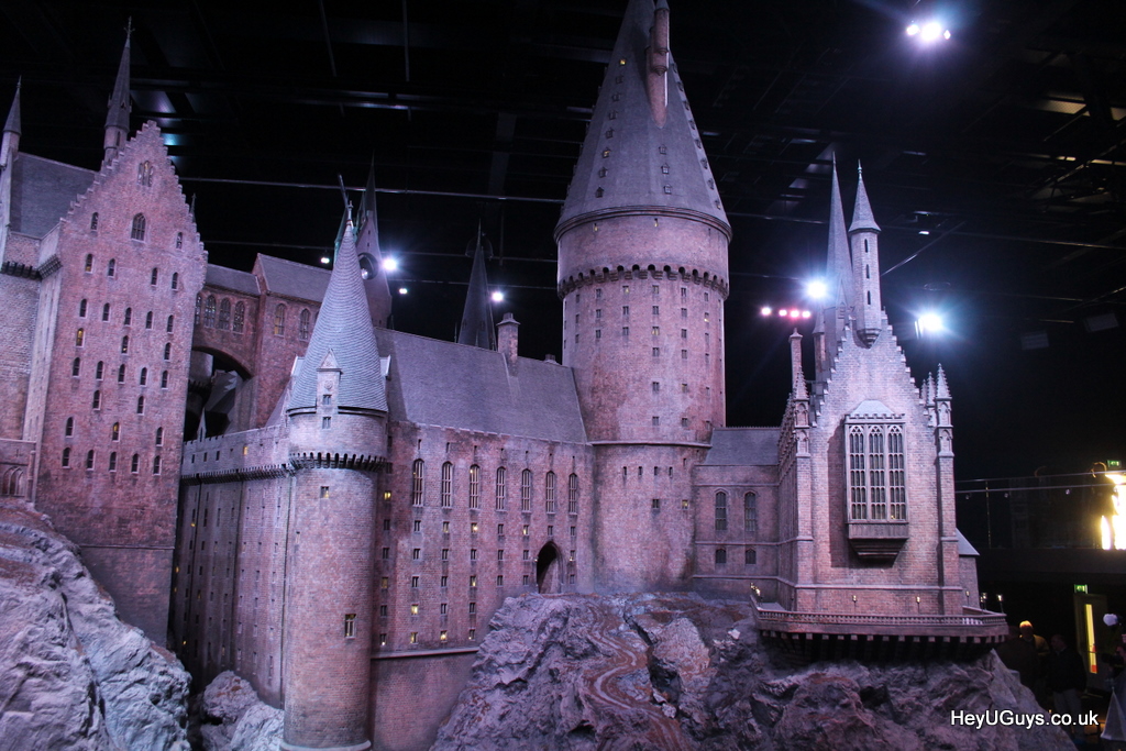 Harry Potter Studio Tour - Hogwarts Model - HeyUGuys (63) - HeyUGuys